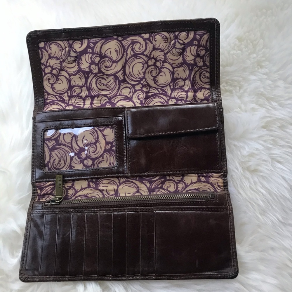 Hobo The Original Brown Leather Wallet Clutch.